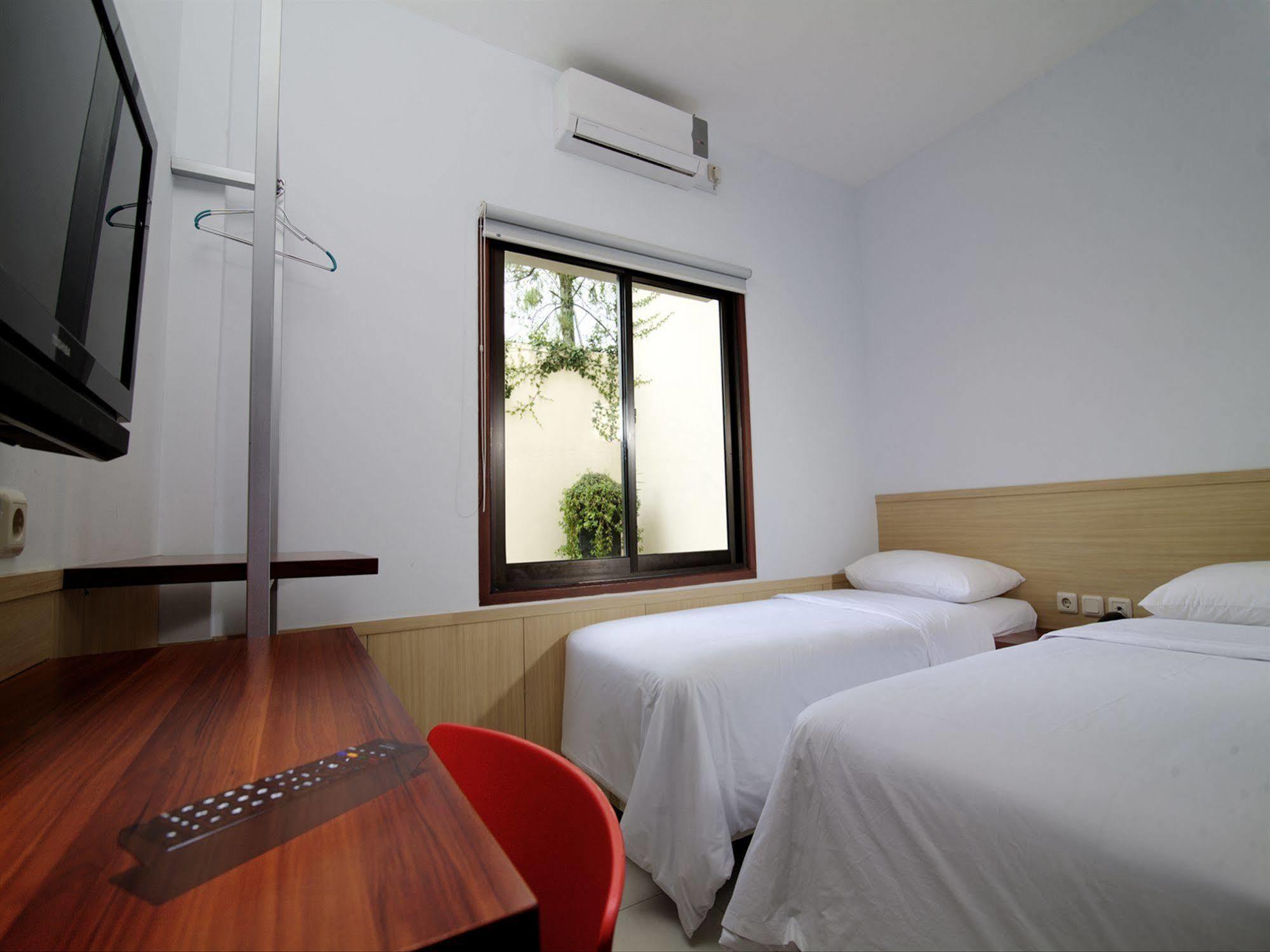 Collection O 295 Grha Ciumbuleuit Guest House Bandung Eksteriør bilde